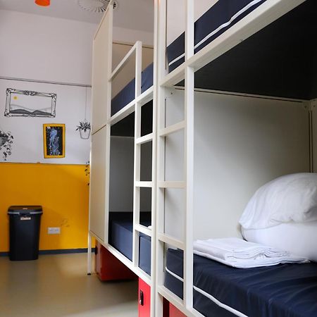 Hostel & Bar De Basis Τσβόλε Εξωτερικό φωτογραφία