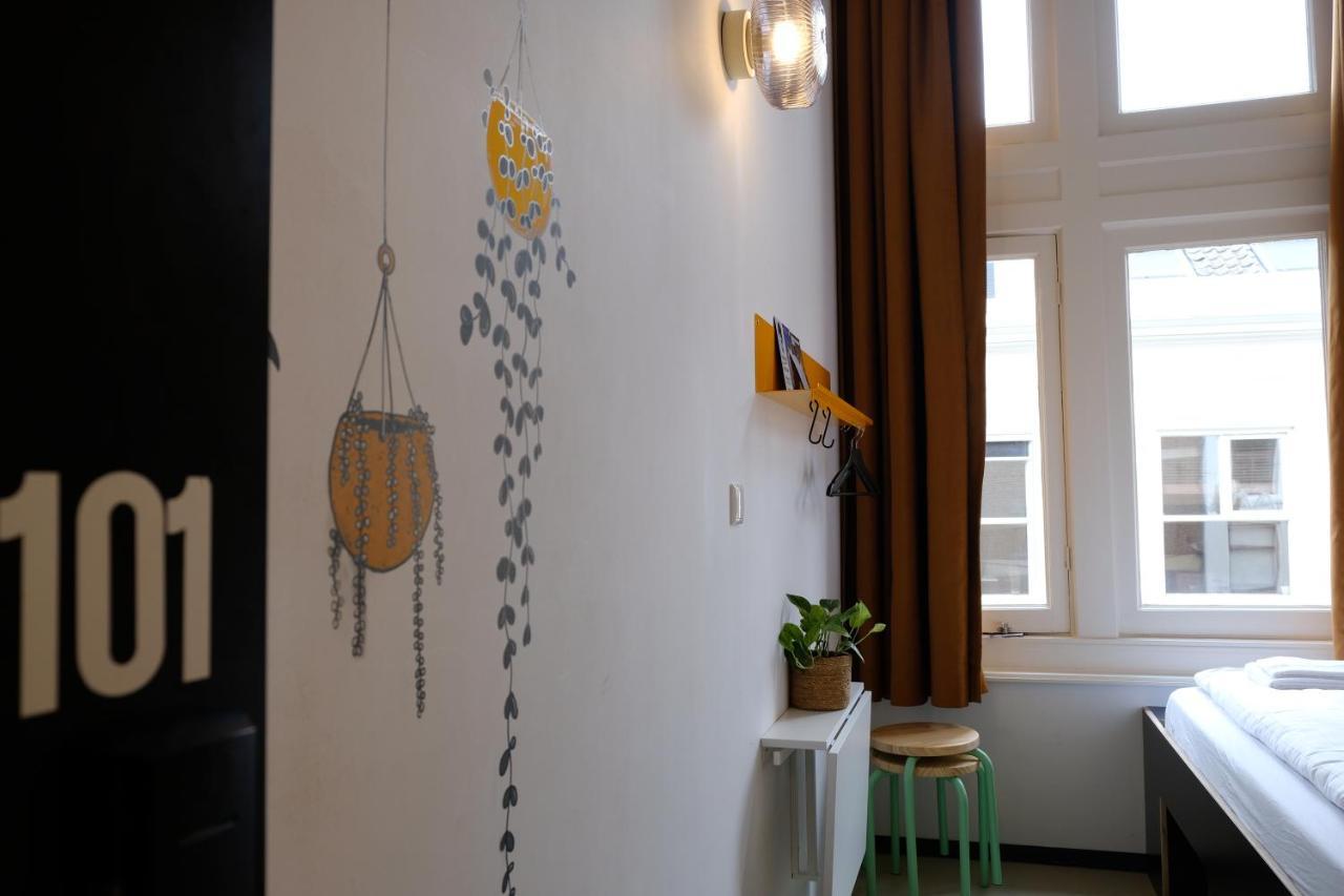 Hostel & Bar De Basis Τσβόλε Εξωτερικό φωτογραφία