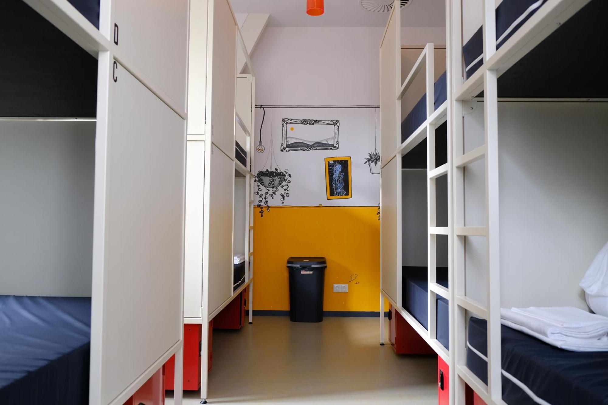 Hostel & Bar De Basis Τσβόλε Εξωτερικό φωτογραφία