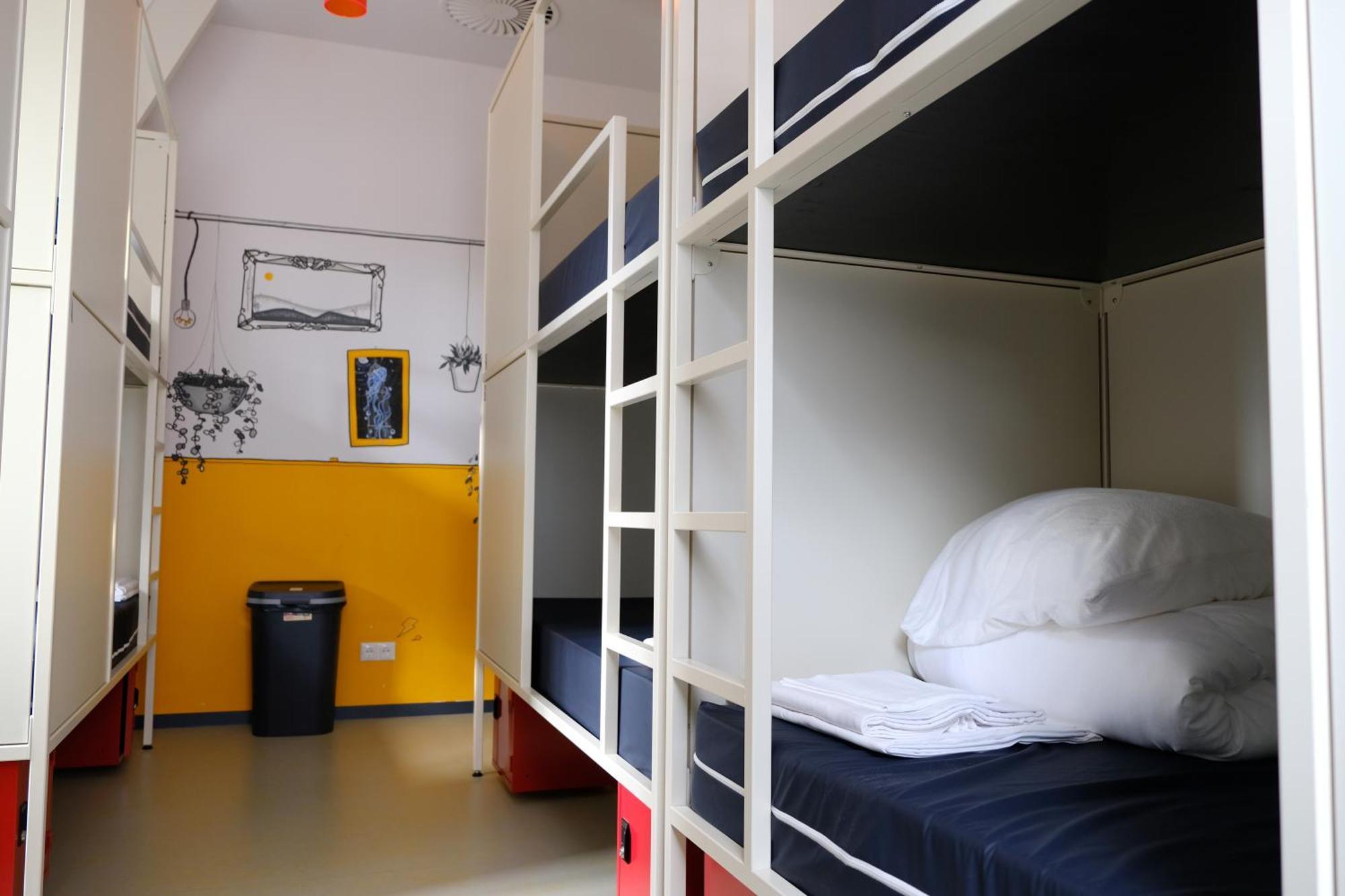 Hostel & Bar De Basis Τσβόλε Εξωτερικό φωτογραφία