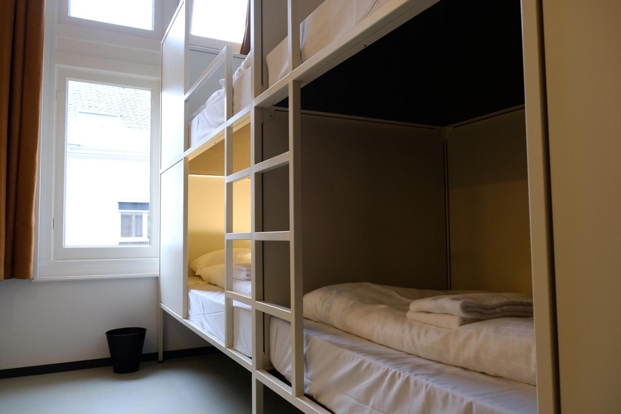 Hostel & Bar De Basis Τσβόλε Εξωτερικό φωτογραφία