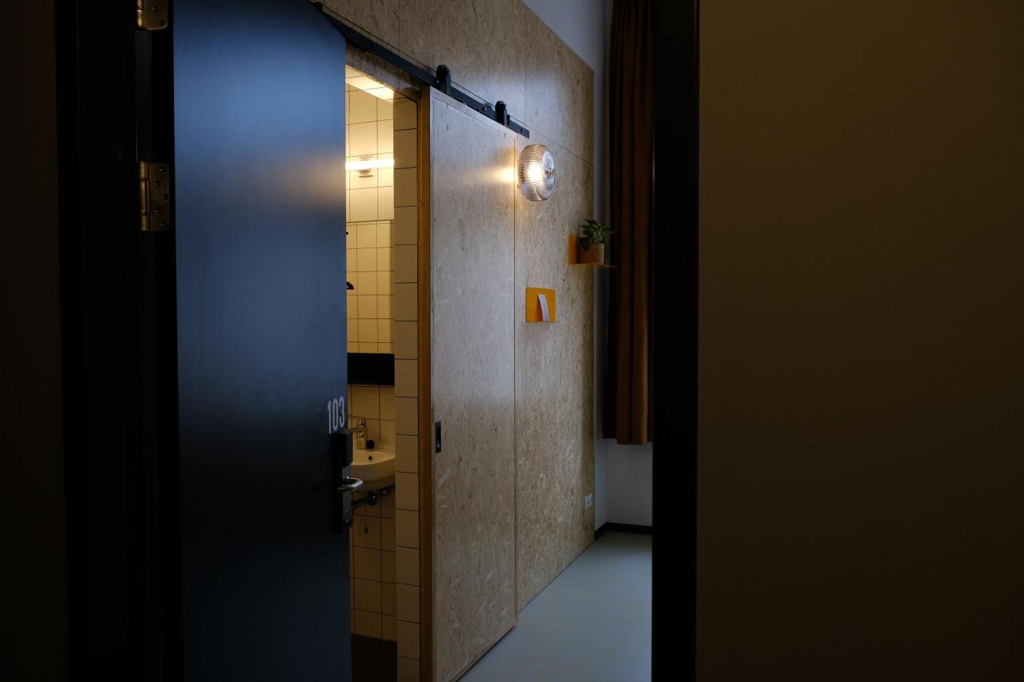 Hostel & Bar De Basis Τσβόλε Εξωτερικό φωτογραφία