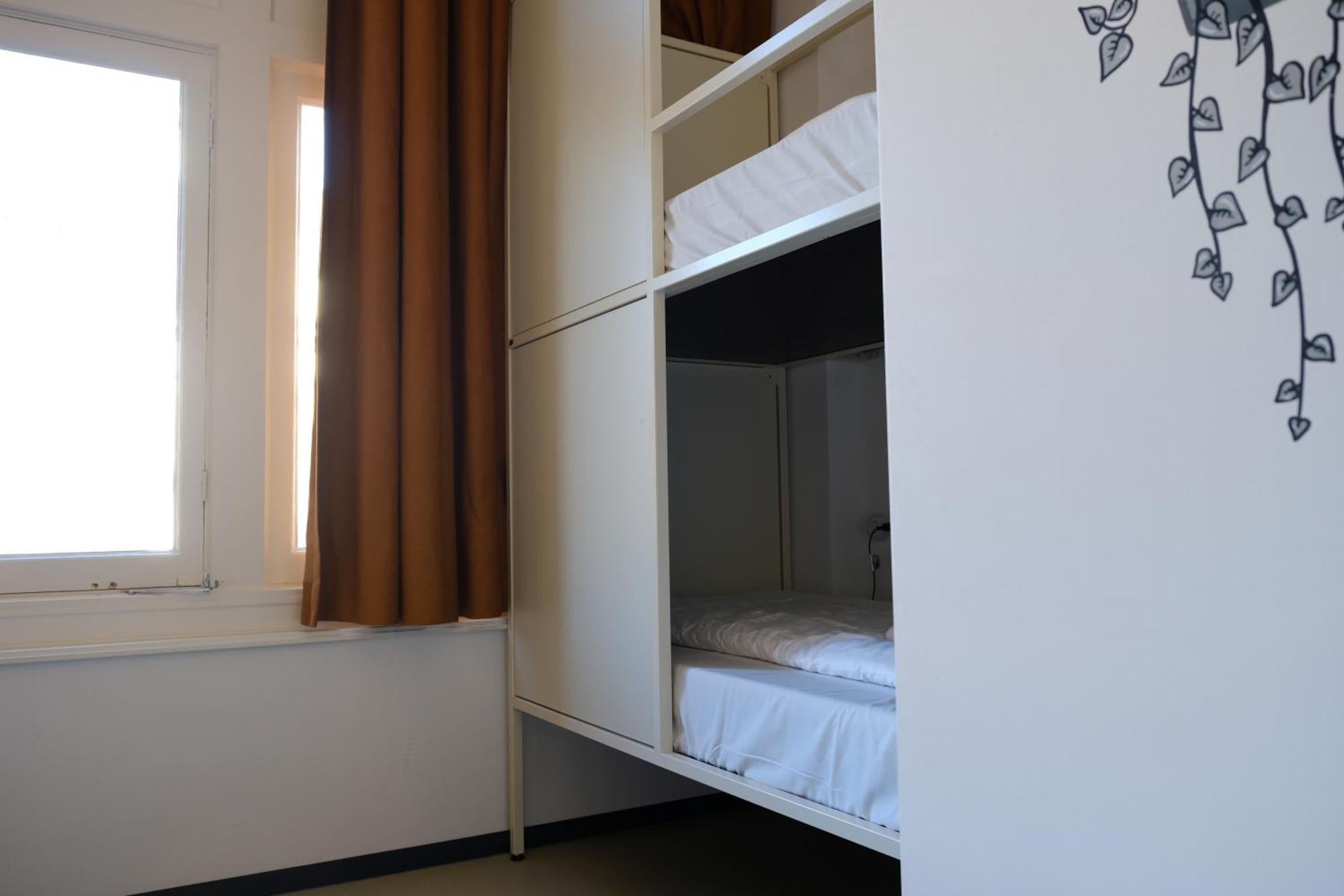 Hostel & Bar De Basis Τσβόλε Εξωτερικό φωτογραφία